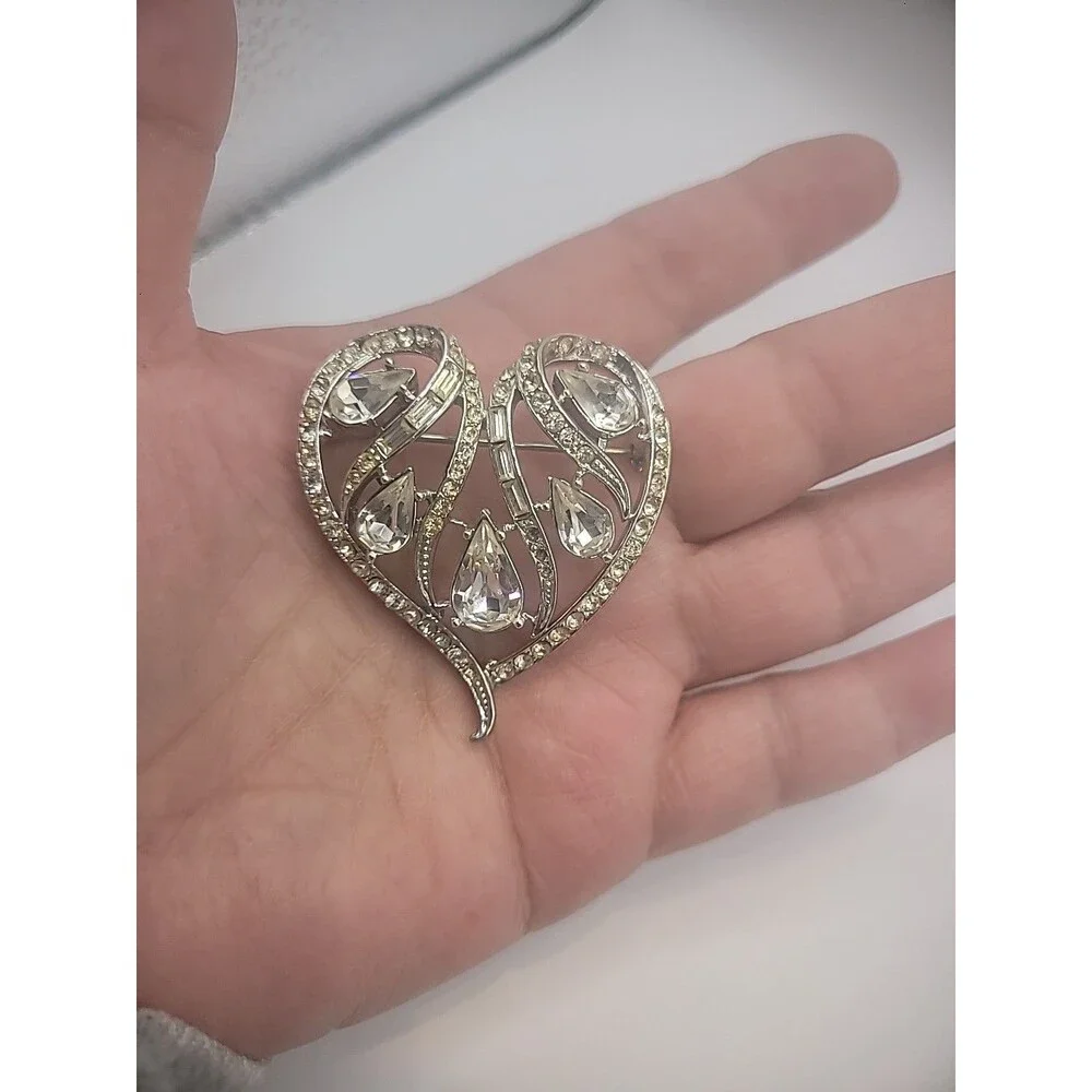 Vintage Coro Pin Brooch Ornate Heart Crystal Teardrop Jewelry Costume
